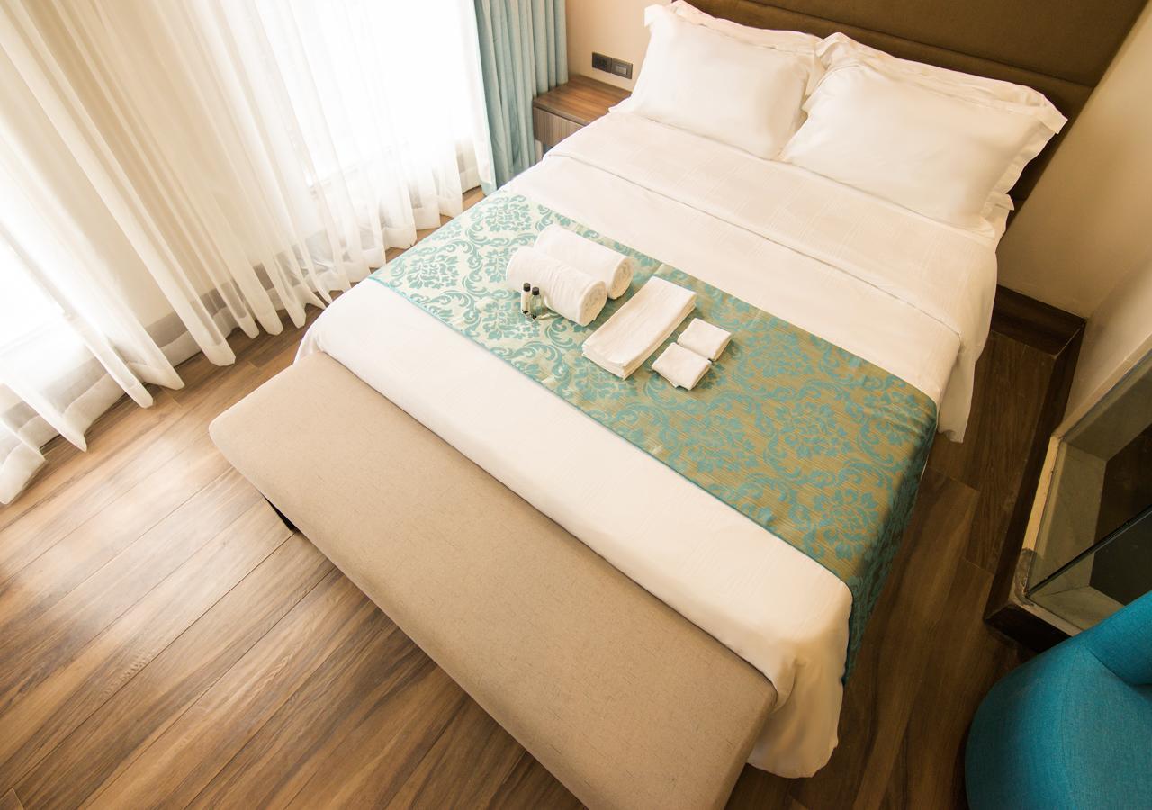 Goldberry Lite Hotel Илоило Экстерьер фото